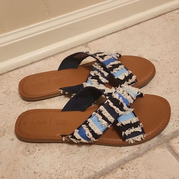 Toms Women's "Viv" Navy Coupe Denim Crossover Sandals Size 9.5 - Picture 1 of 8